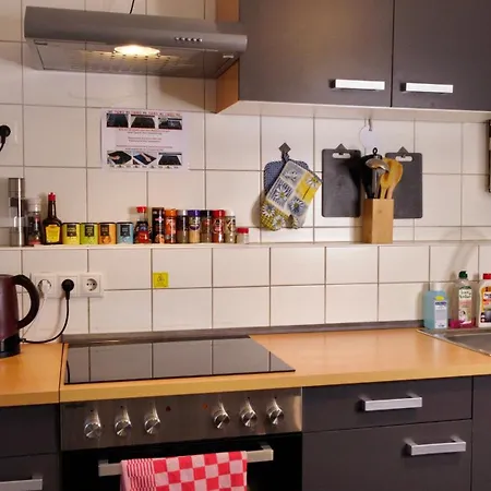 Cozy Private Near Station - Ideal For Solo Travelers Apartamento Coblenza